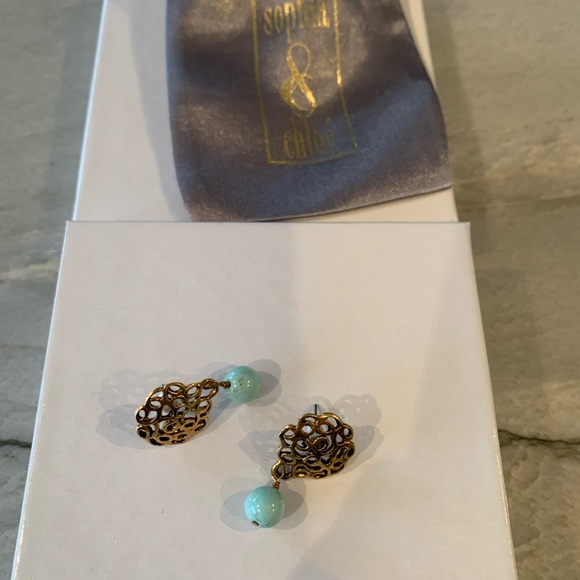 Sophia & Chloe Earrings - Picture 2 of 5